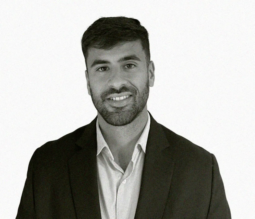 Adrián Valero González, abogado
